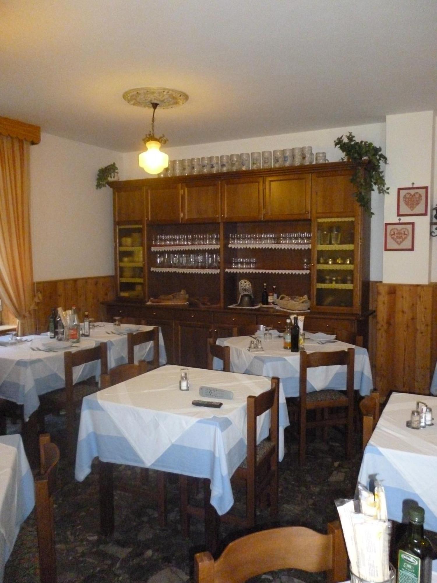 Hotel Fior Di Roccia Gaby Buitenkant foto