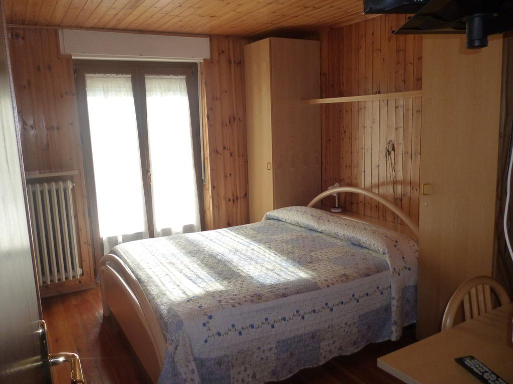 Hotel Fior Di Roccia Gaby Buitenkant foto