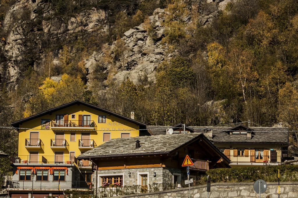 Hotel Fior Di Roccia Gaby Buitenkant foto